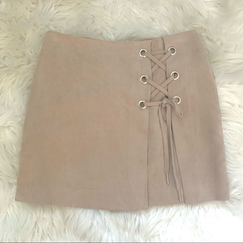 H&M Tan Faux Suede Lace Up Mini Skirt Size 6